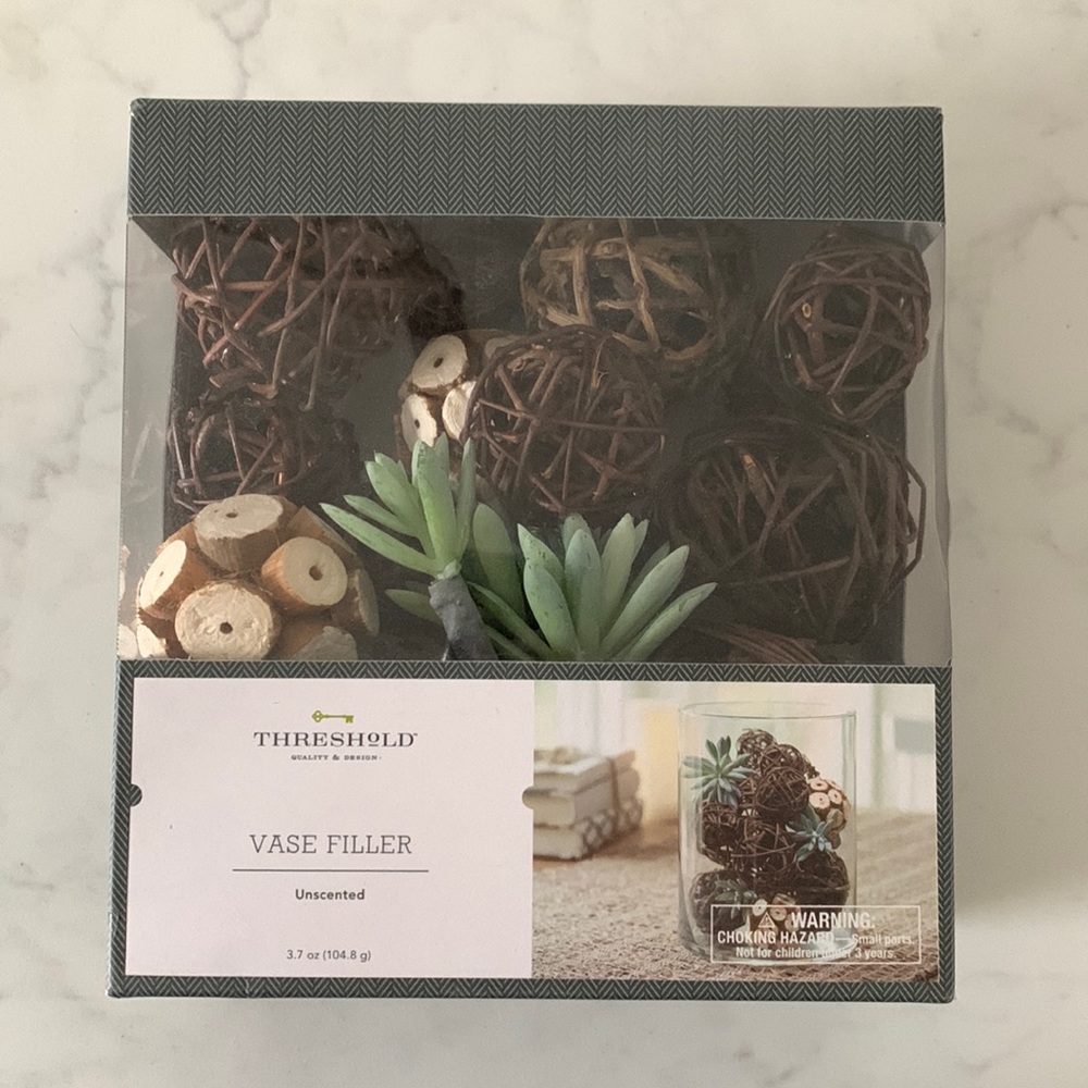 Vase filler